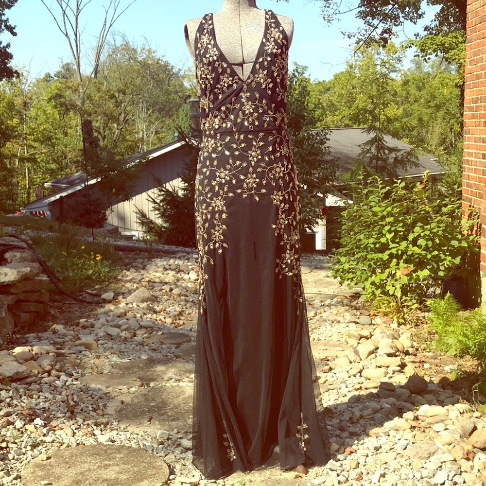 Mes Ami Bead/Sequins Full Length Formal Dress Sz 8